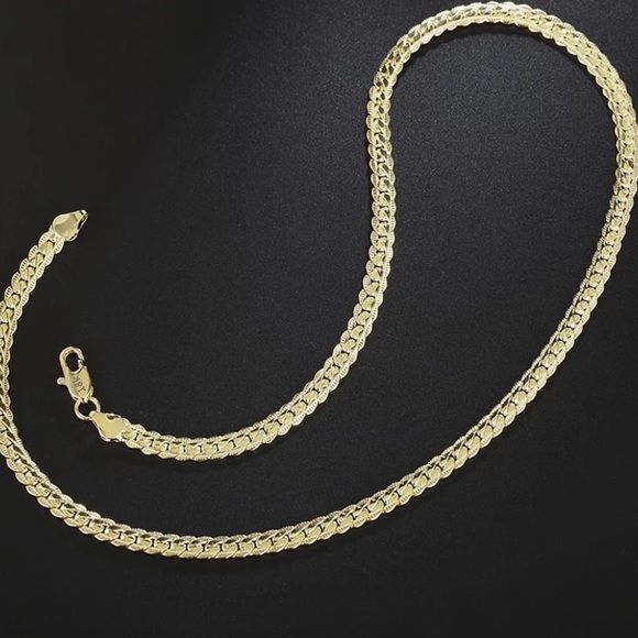 NEW 18k Gold Plated Necklace - Picture 2 of 2